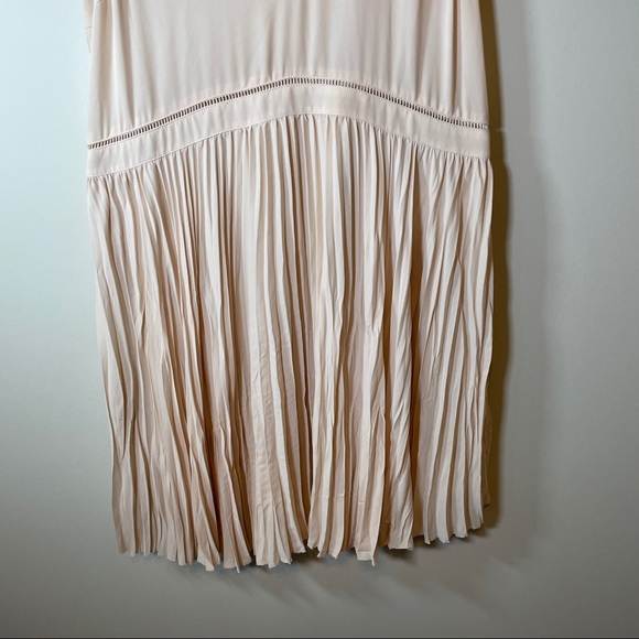 SOLD Elizabeth & James Crepe De Chine Misha Dress S - Picture 4 of 16